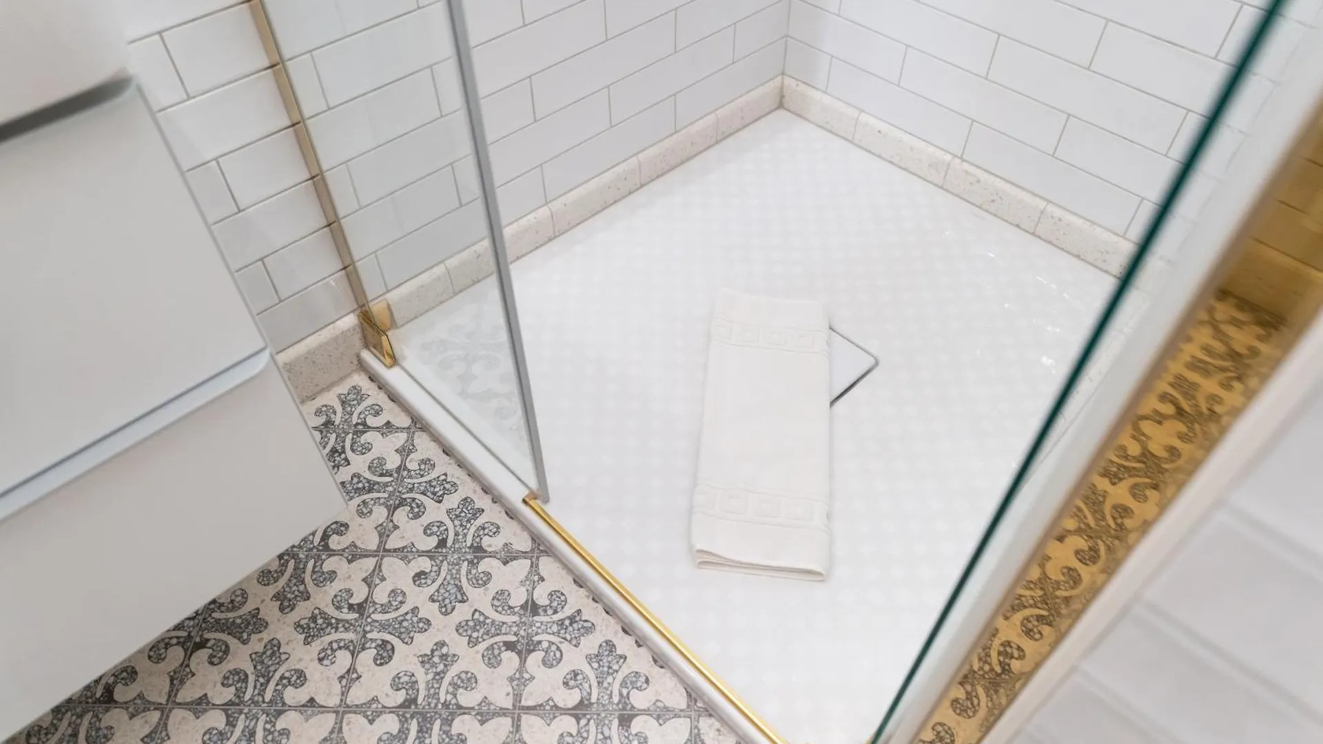 Vodickova Luxury Suites Prag 0*,