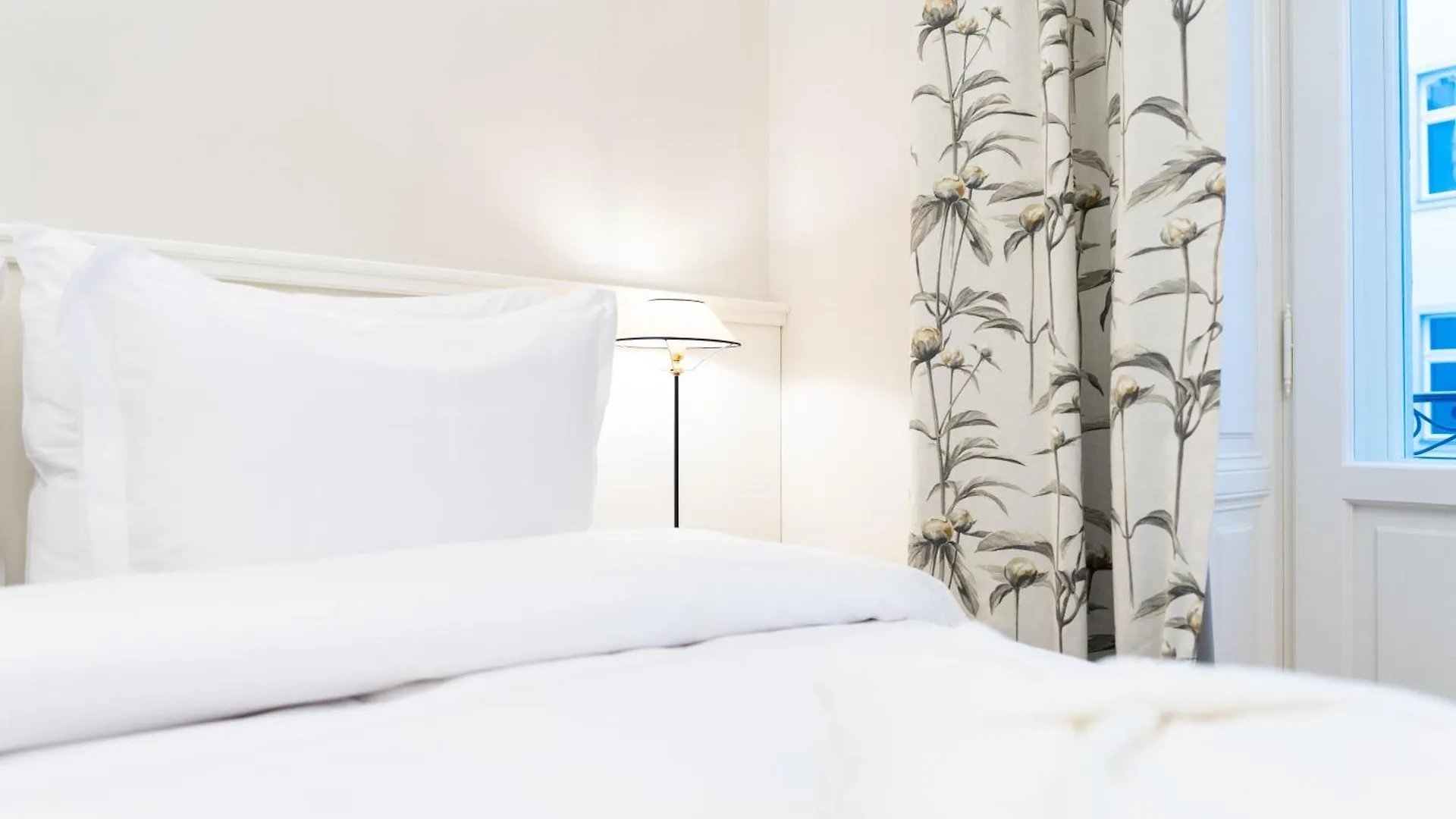 Vodickova Luxury Suites Prague Apartment