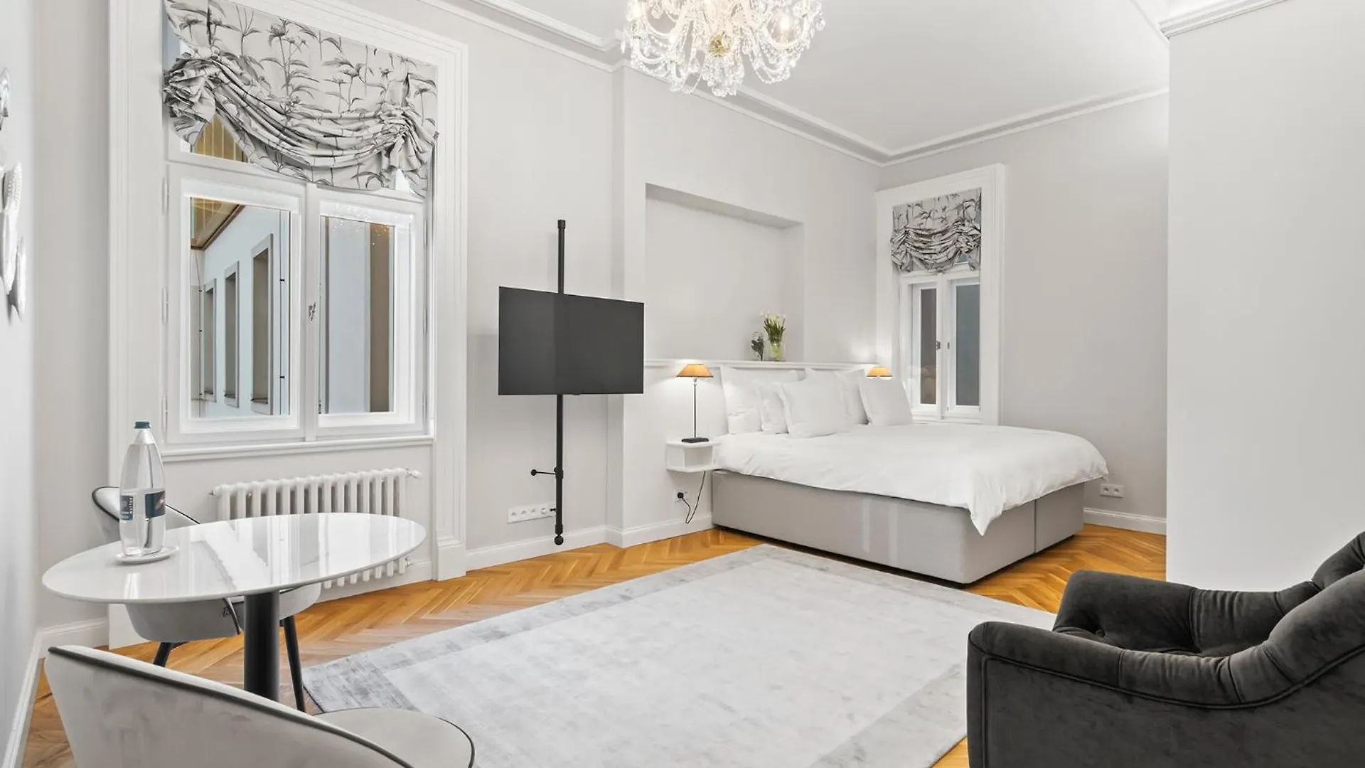 Vodickova Luxury Suites Prague 0*,