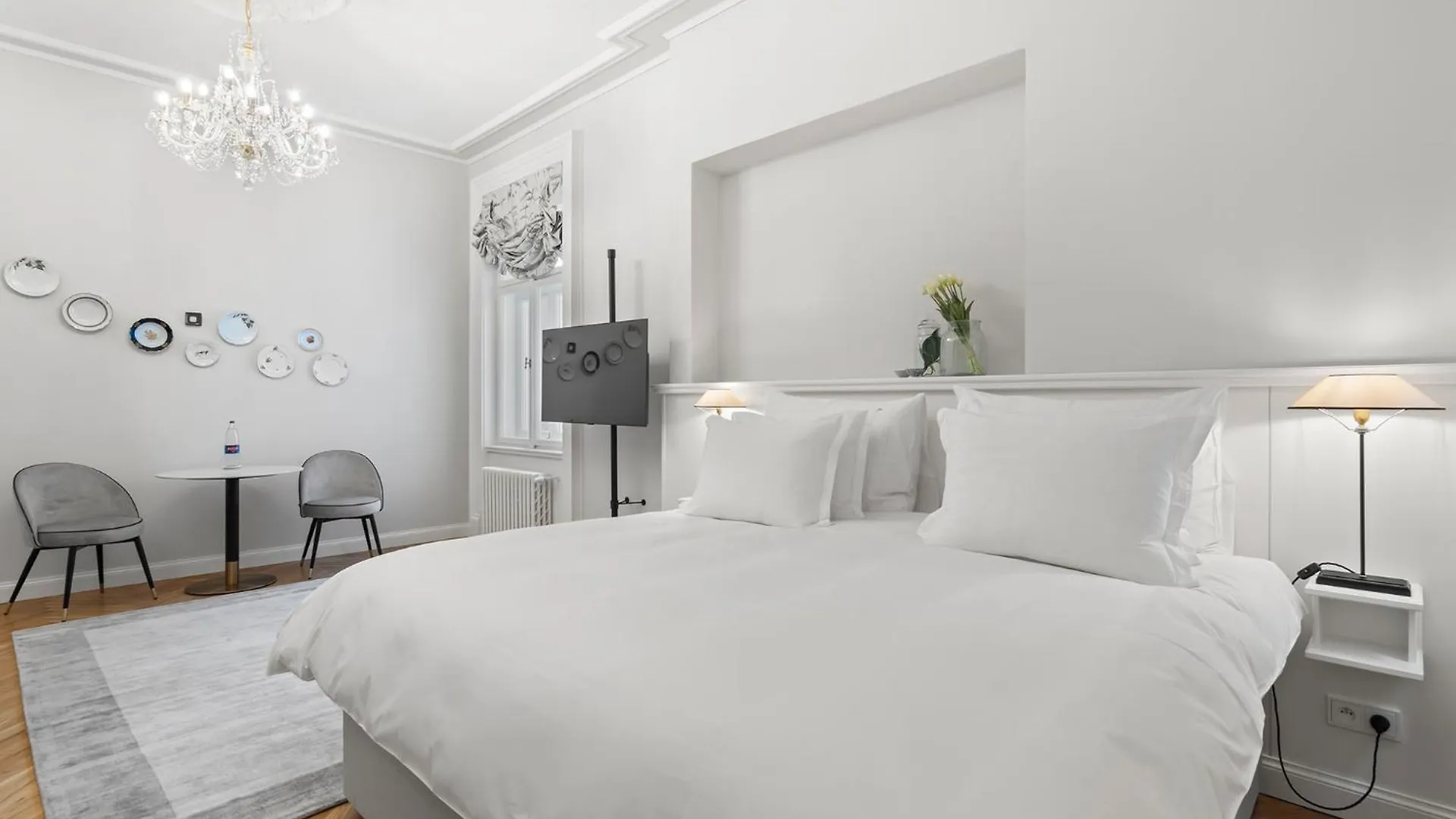 Vodickova Luxury Suites Prague 0*,